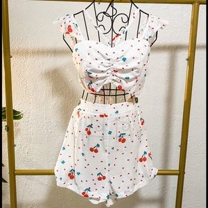 Size L - Two piece cherry print set